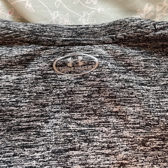 Under Armour Black and Gray Tee Shirt - Picture 5 of 5